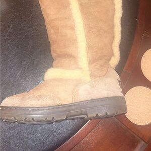 Women's Tan Shearling Boots